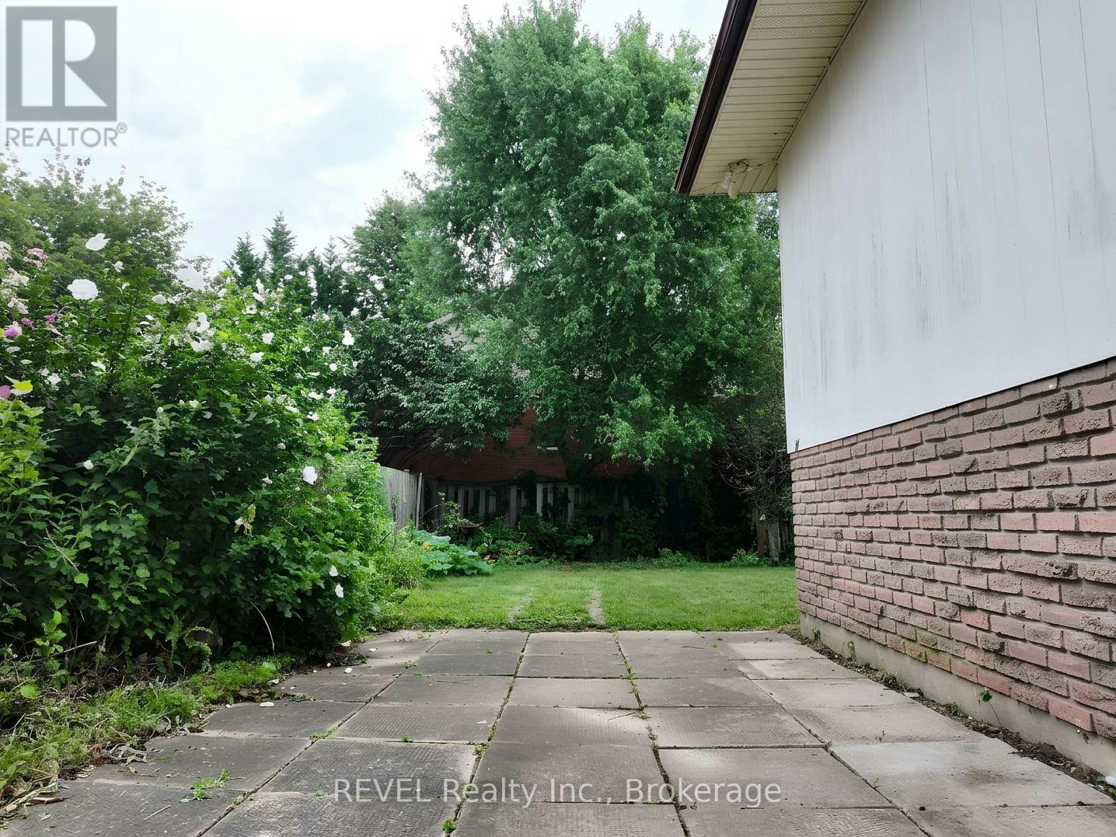 MAIN-62 Elma Street E, St. Catharines, ON, L2N 6Z7 - 9