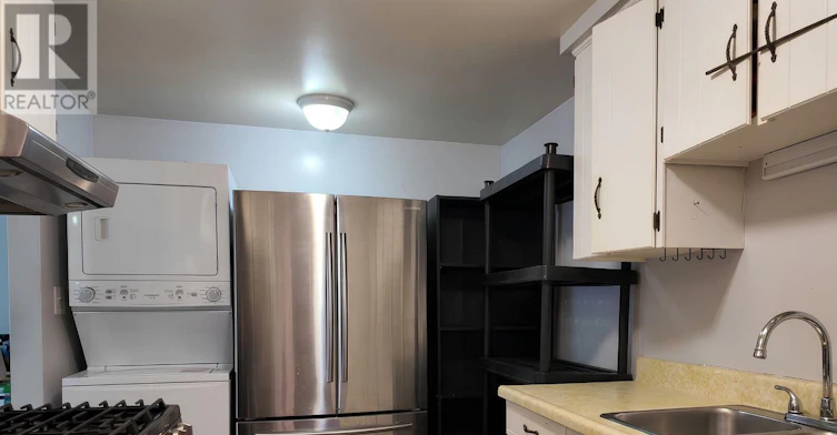 MAIN-62 Elma Street E, St. Catharines, ON, L2N 6Z7 - 5