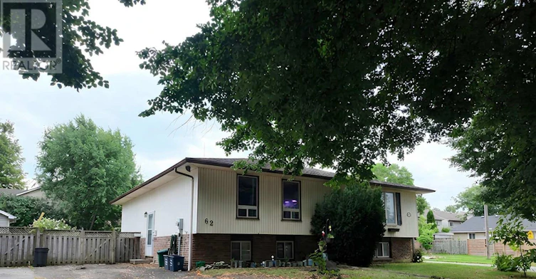 MAIN-62 Elma Street E, St. Catharines, ON, L2N 6Z7