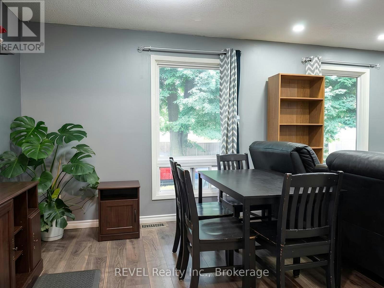 MAIN-62 Elma Street E, St. Catharines, ON, L2N 6Z7 - 4
