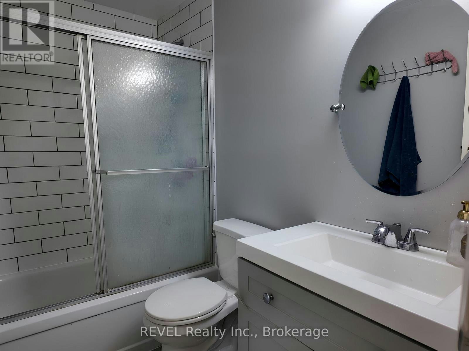 MAIN-62 Elma Street E, St. Catharines, ON, L2N 6Z7 - 7