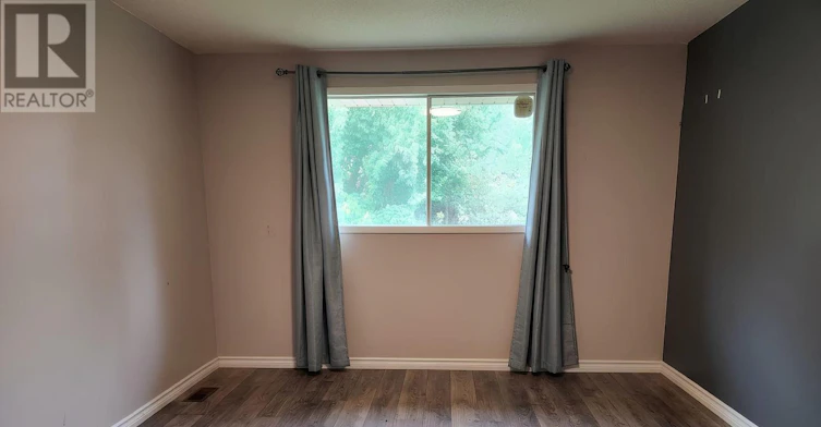 MAIN-62 Elma Street E, St. Catharines, ON, L2N 6Z7 - 6