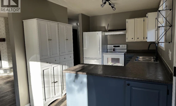 1210 Elkhorn Crescent