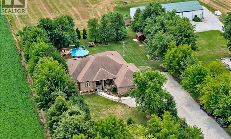 2207 Middle Road SOUTH