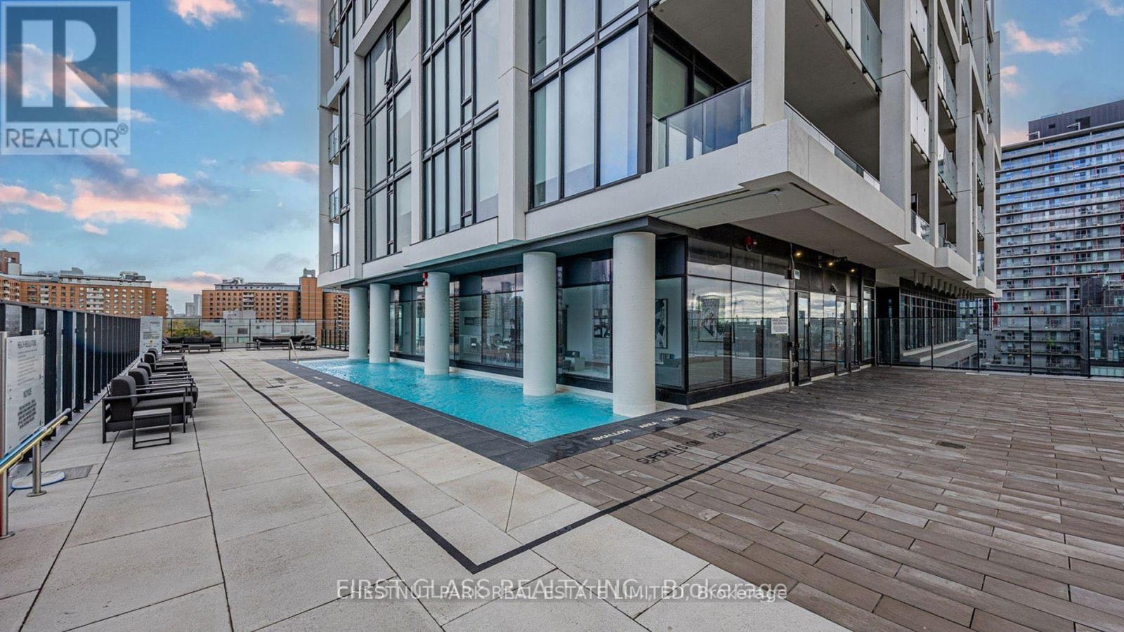 2004-55 Ontario Street, Toronto, ON, M5A 2V1 - 2