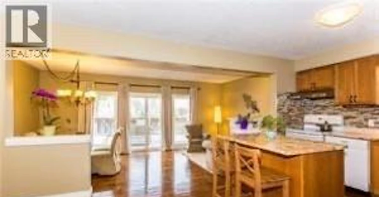676 Bonavista Drive, Waterloo, ON, N2K 4E9 - 4