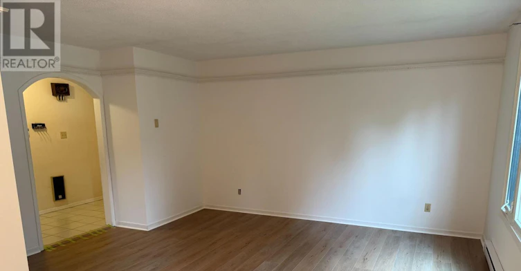 323 Waratah Avenue, Newmarket, ON, L3Y 5J3 - 7
