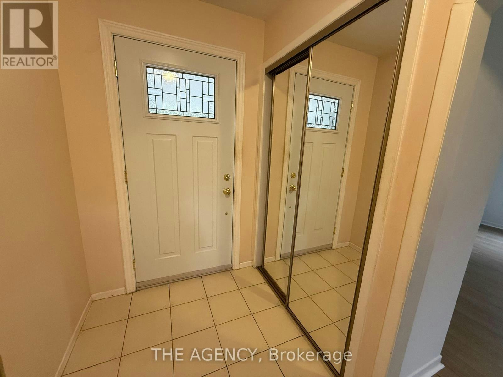 323 Waratah Avenue, Newmarket, ON, L3Y 5J3 - 5