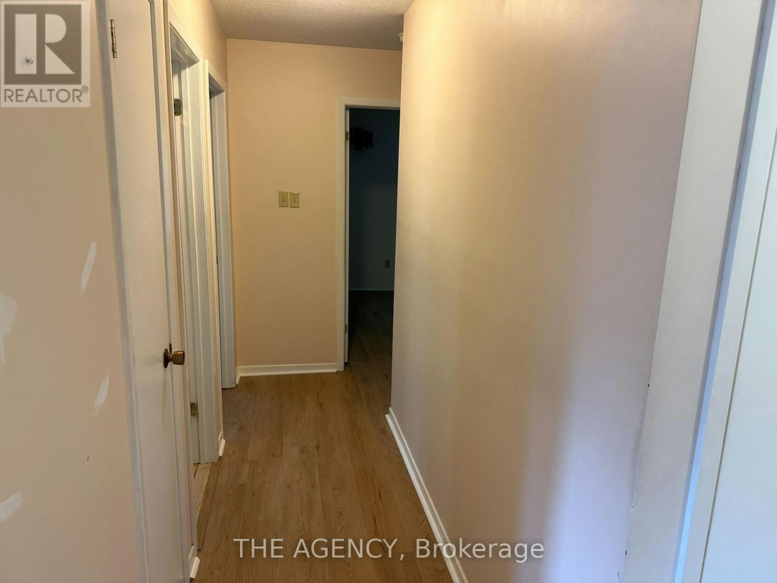 323 Waratah Avenue, Newmarket, ON, L3Y 5J3 - 16