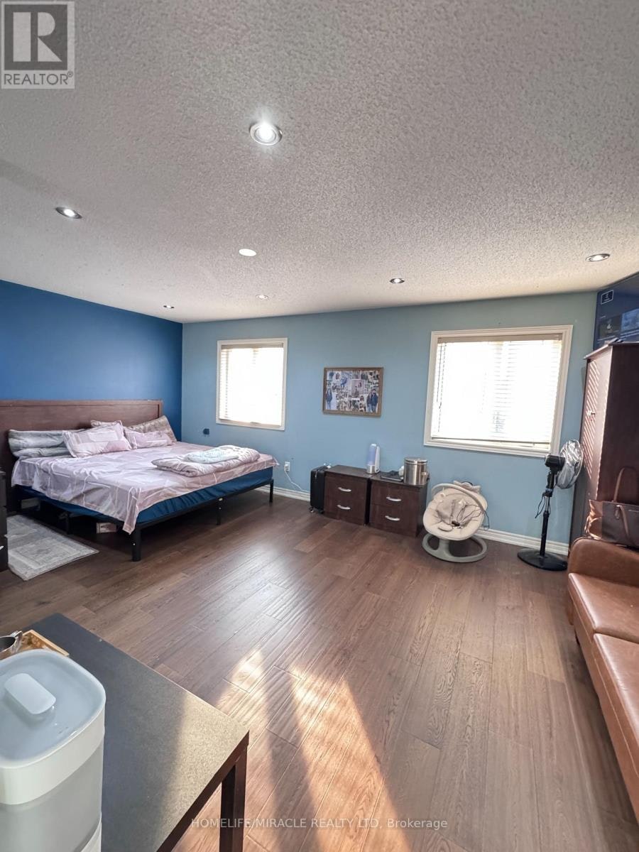 8 Altura Way, Brampton, ON, L6P 4A1 - 16