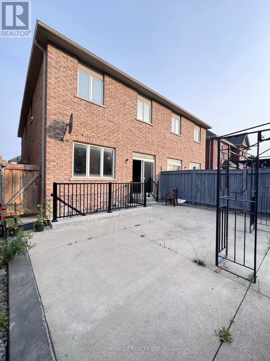 8 Altura Way, Brampton, ON, L6P 4A1 - 26