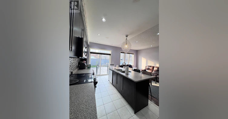 8 Altura Way, Brampton, ON, L6P 4A1 - 11