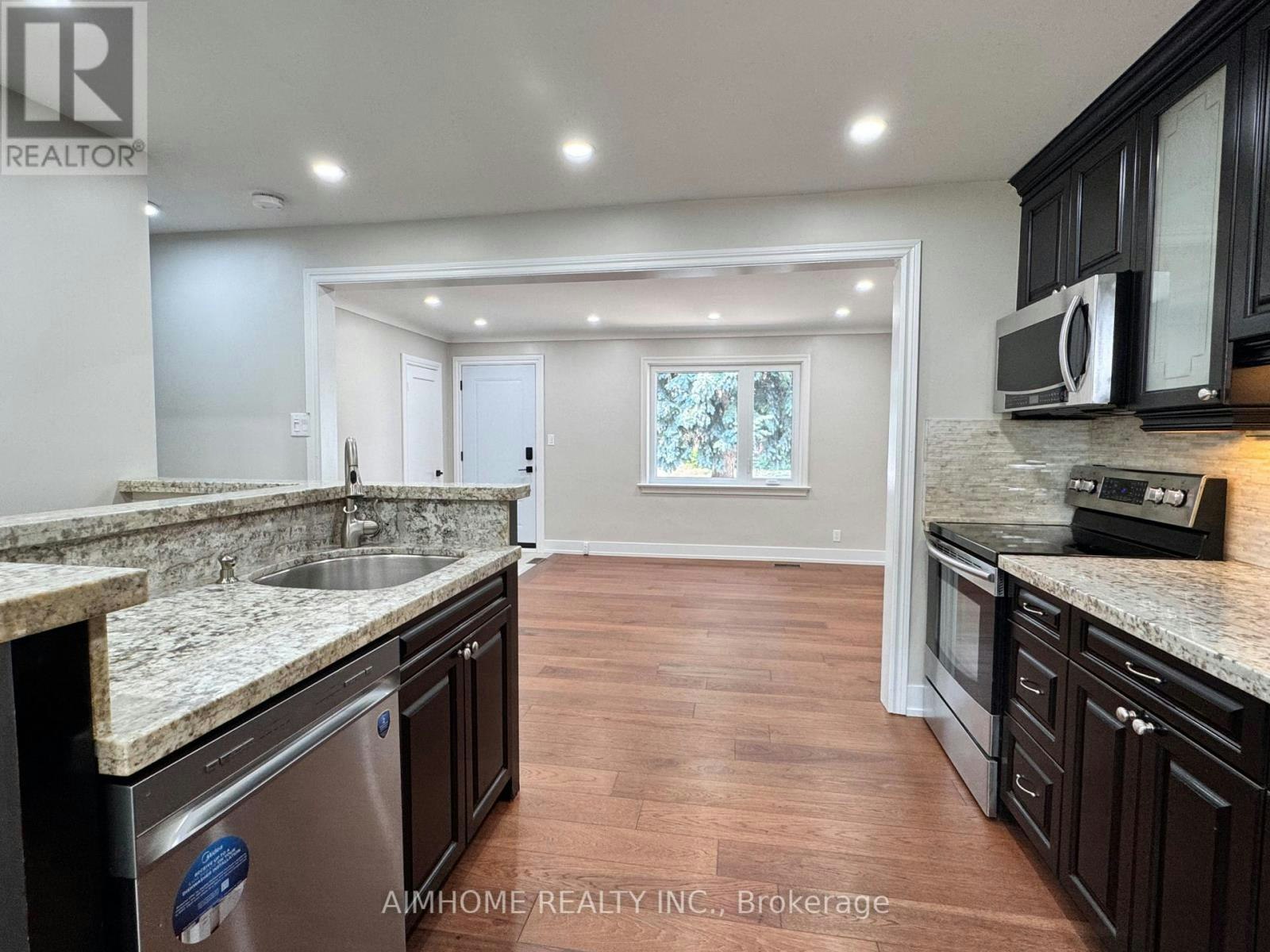 173 Melrose Street, Toronto, ON, M8Y 1B6 - 13