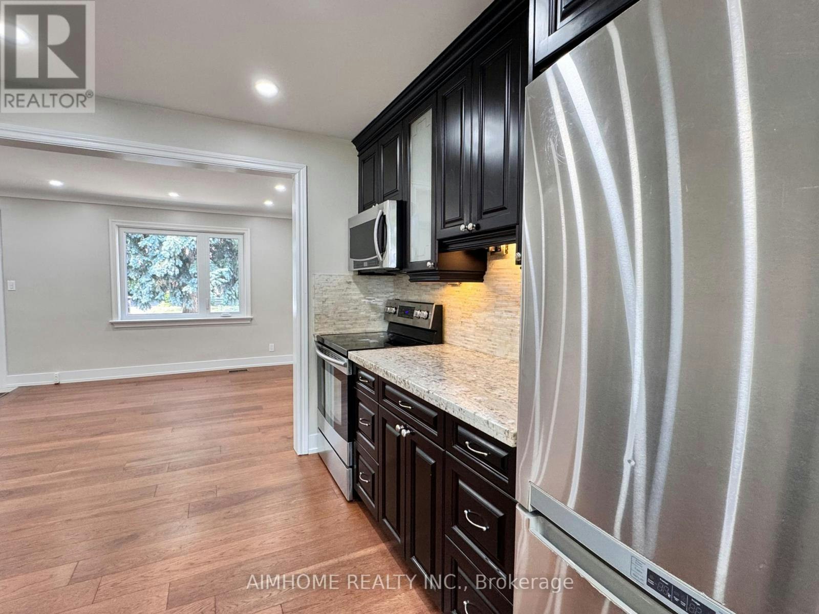 173 Melrose Street, Toronto, ON, M8Y 1B6 - 11