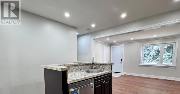 173 Melrose Street, Toronto, ON, M8Y 1B6 - 14