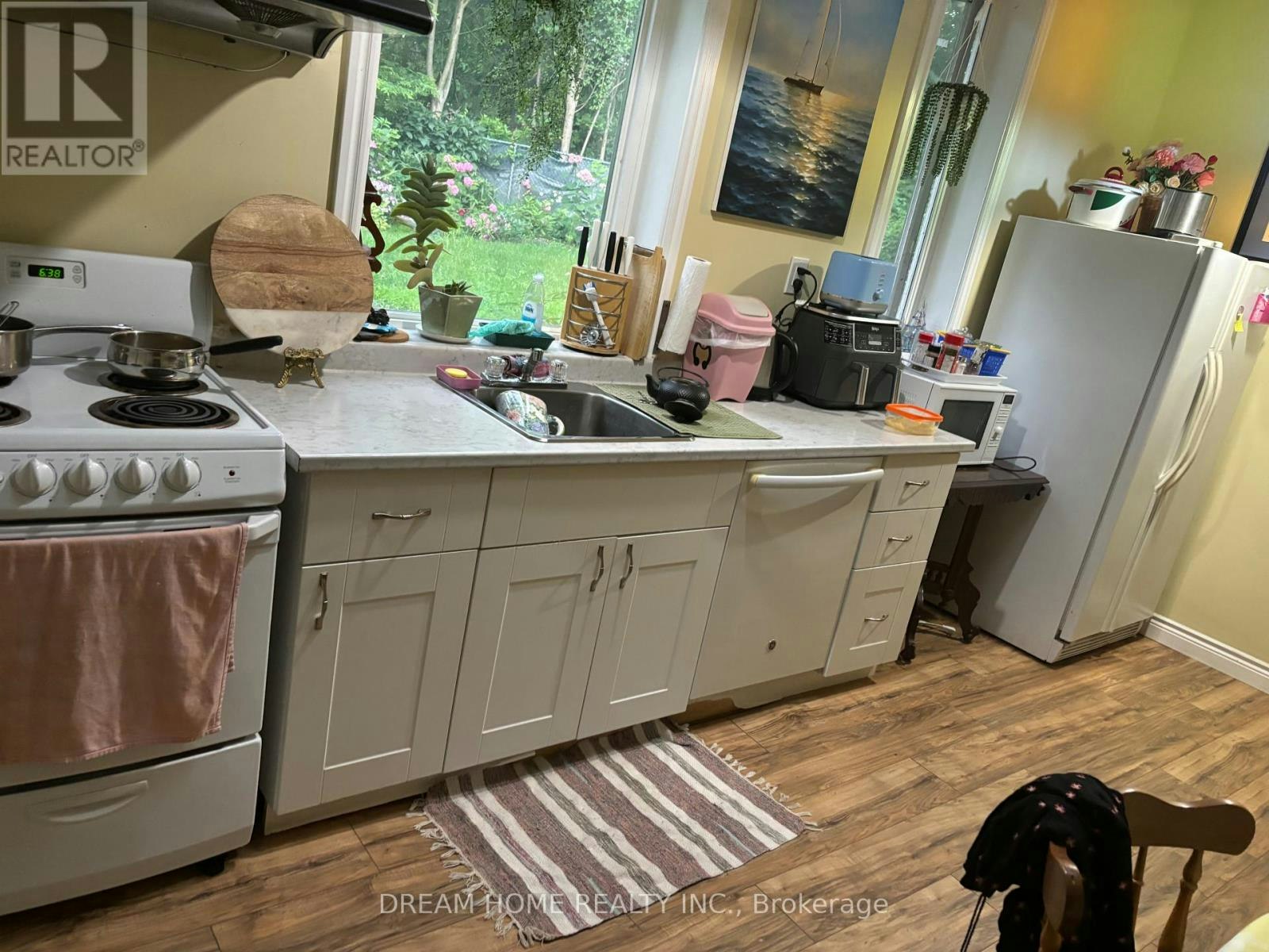 ROOM C-850 Clarkson Road S, Mississauga, ON, L5J 2V3 - 8