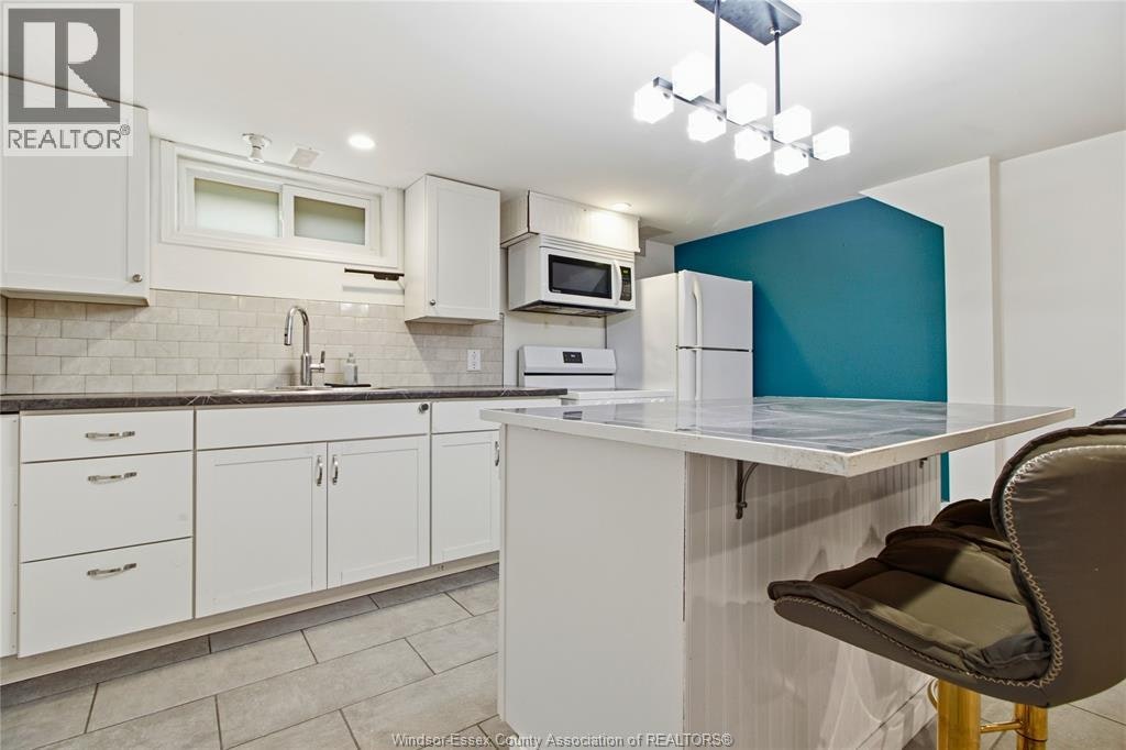 LOWER-1784 Partington, Windsor, ON, N9B 2E3 - 3