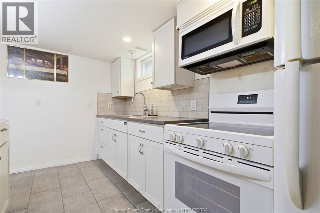 LOWER-1784 Partington, Windsor, ON, N9B 2E3 - 4
