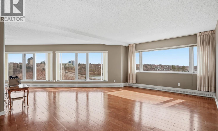650-424 Spadina Crescent E