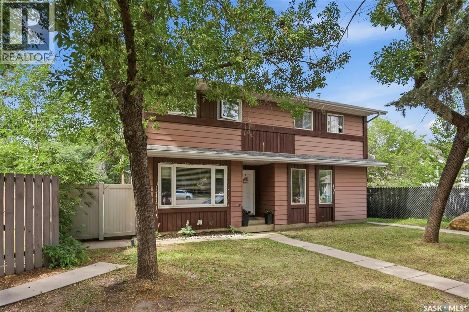 A & B-414 Gardiner Place, Saskatoon, SK, S7N 2S9