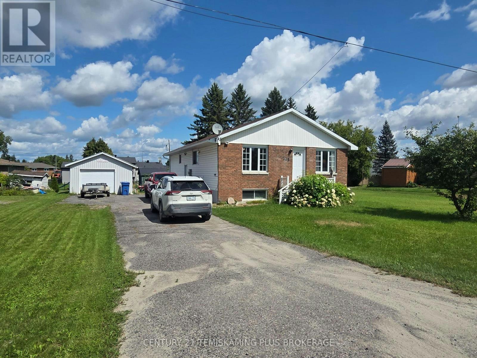 125 4th Avenue, Englehart, ON, P0J 1H0