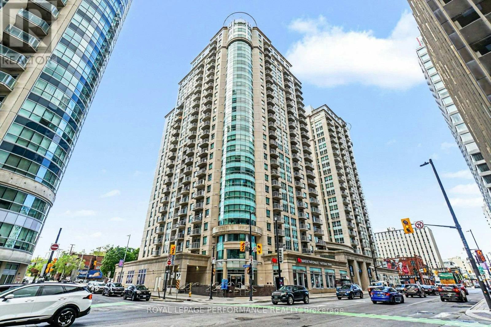 2205-234 Rideau Street, Ottawa, ON, K1N 0A9
