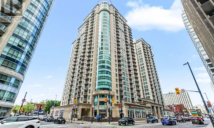 2205-234 Rideau Street