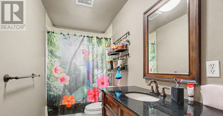 816 Willow Avenue, Ottawa, ON, K1E 1C7 - 8