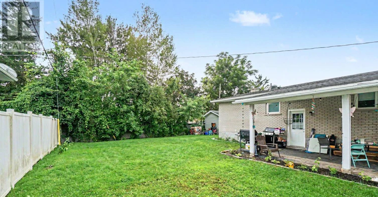 816 Willow Avenue, Ottawa, ON, K1E 1C7 - 13