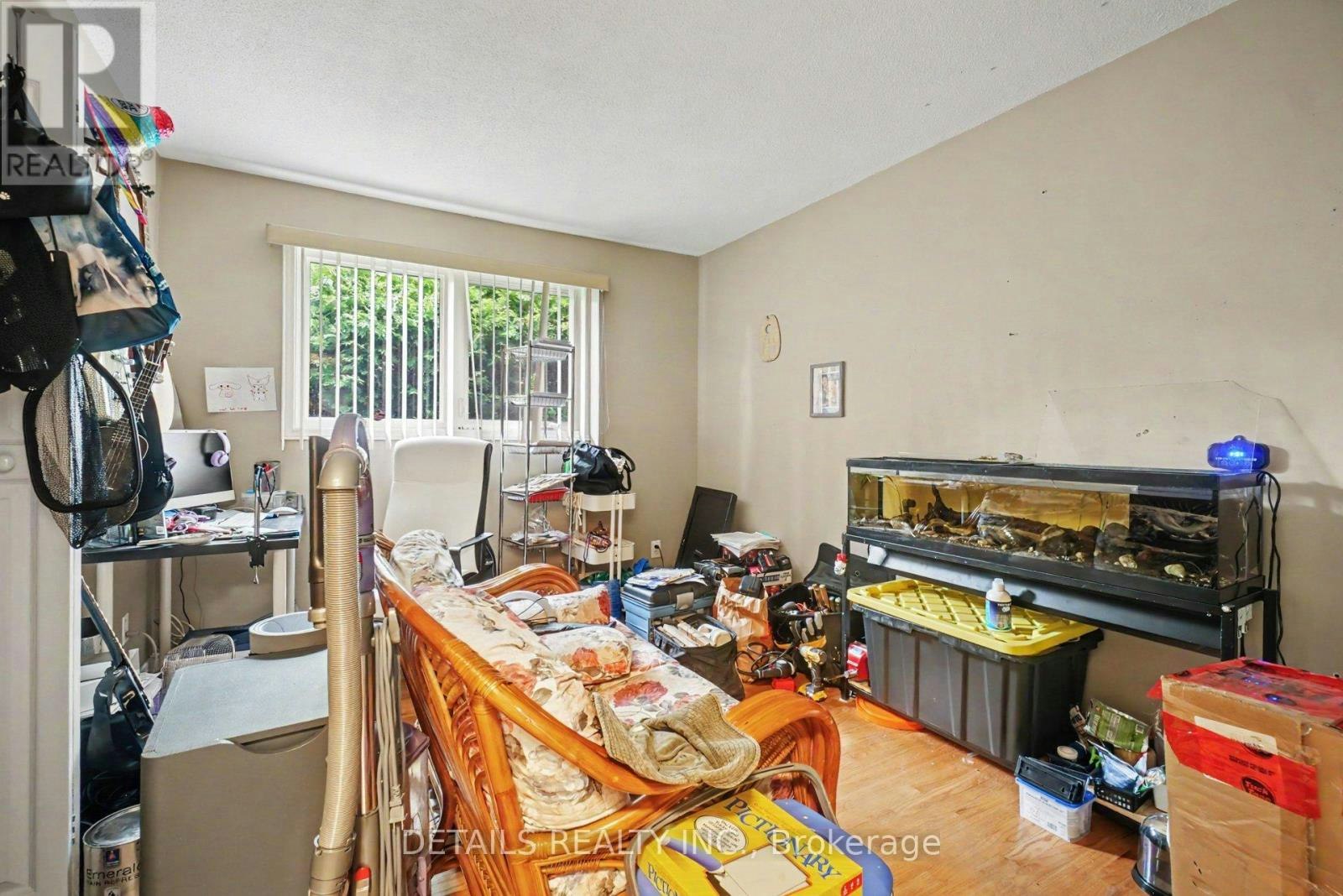 816 Willow Avenue, Ottawa, ON, K1E 1C7 - 9