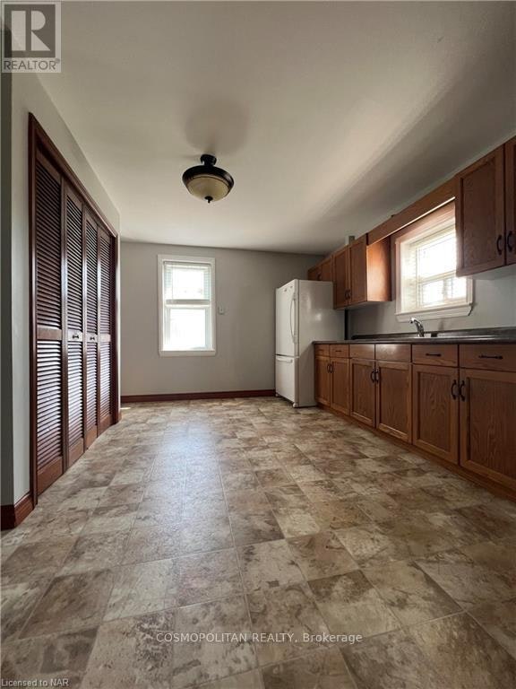 68 Clifford Avenue, Welland, ON, L3C 2G1 - 7