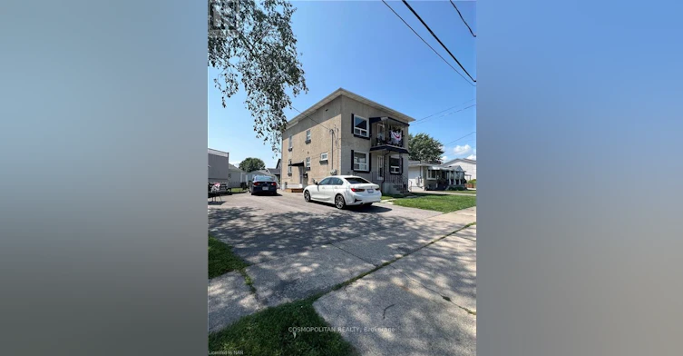 68 Clifford Avenue, Welland, ON, L3C 2G1 - 2