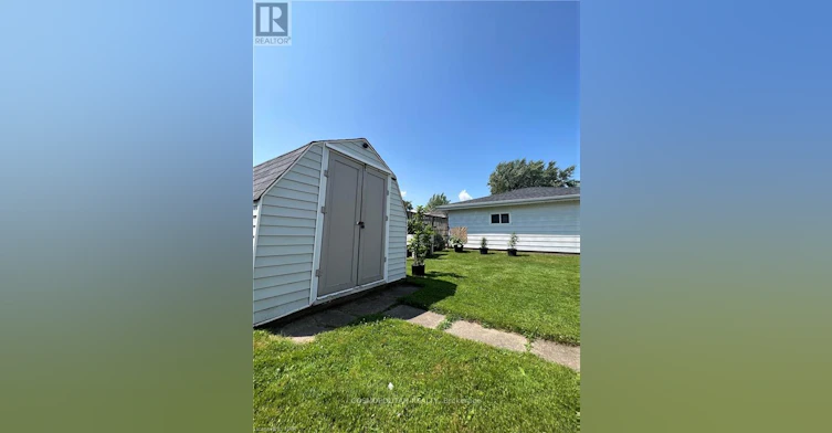 68 Clifford Avenue, Welland, ON, L3C 2G1 - 6