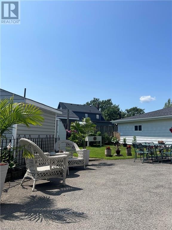 68 Clifford Avenue, Welland, ON, L3C 2G1 - 4