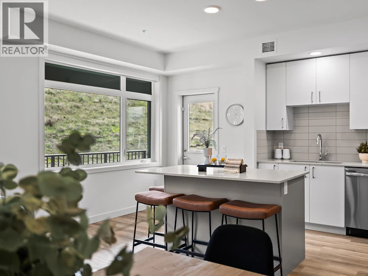 118-1057 Frost Road, Kelowna, BC, V1W 0G7