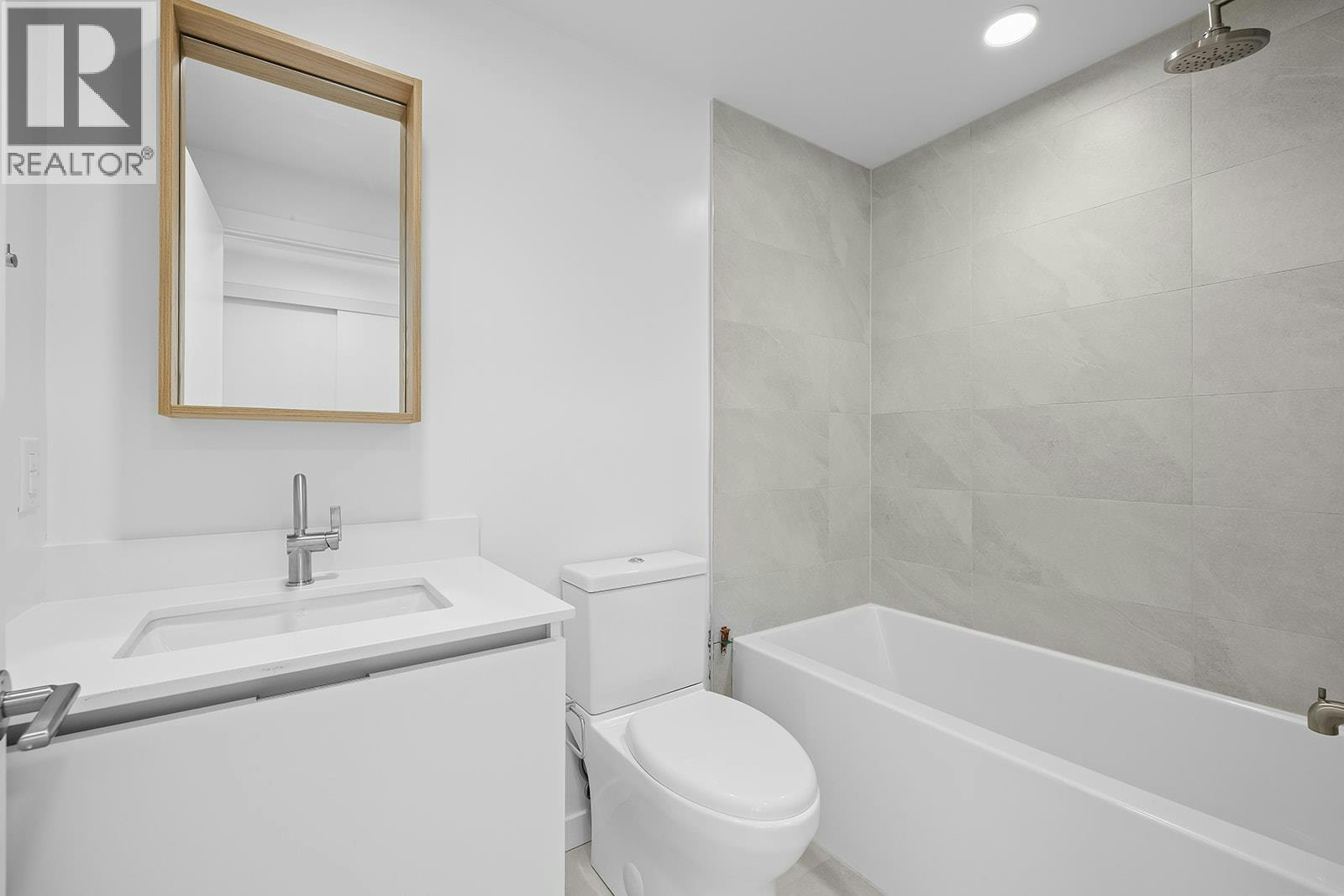 204-2760 Olalla Road, West Kelowna, BC, V1Z 2A9 - 34