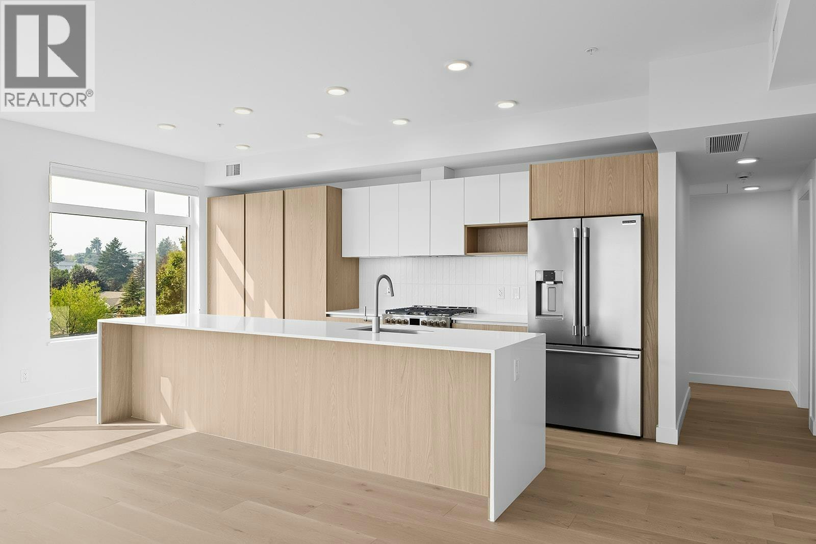 204-2760 Olalla Road - 2