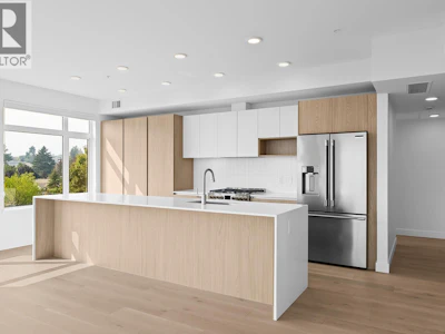204-2760 Olalla Road - 2