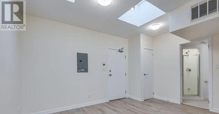 3-1216 St Clair Avenue W, Toronto, ON, M6E 1B4 - 2