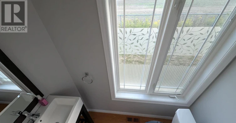 69 Periwinkle Drive, Hamilton, ON, L0R 1P0 - 9