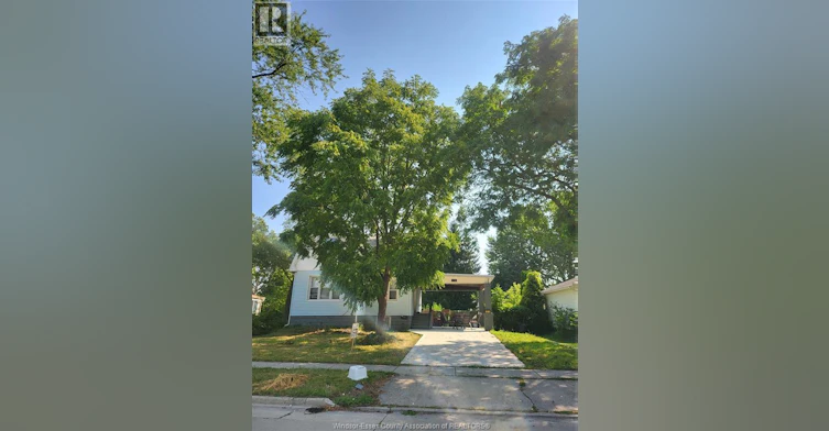 1938 Buckingham, Windsor, ON, N8T 2B1 - 2