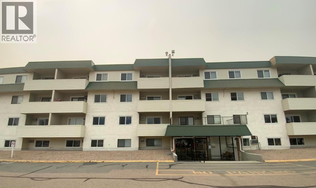 207-150 Skaha Place, Penticton, BC, V2A 7K1