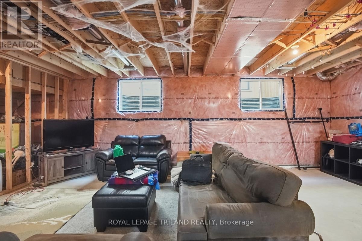 3601 Lynds Street, London, ON, N6L 0G6 - 39