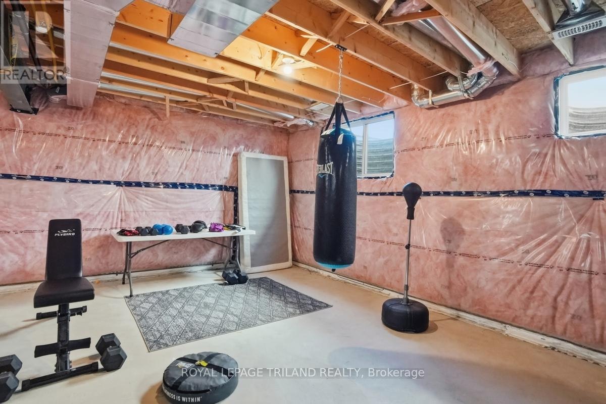 3601 Lynds Street, London, ON, N6L 0G6 - 38