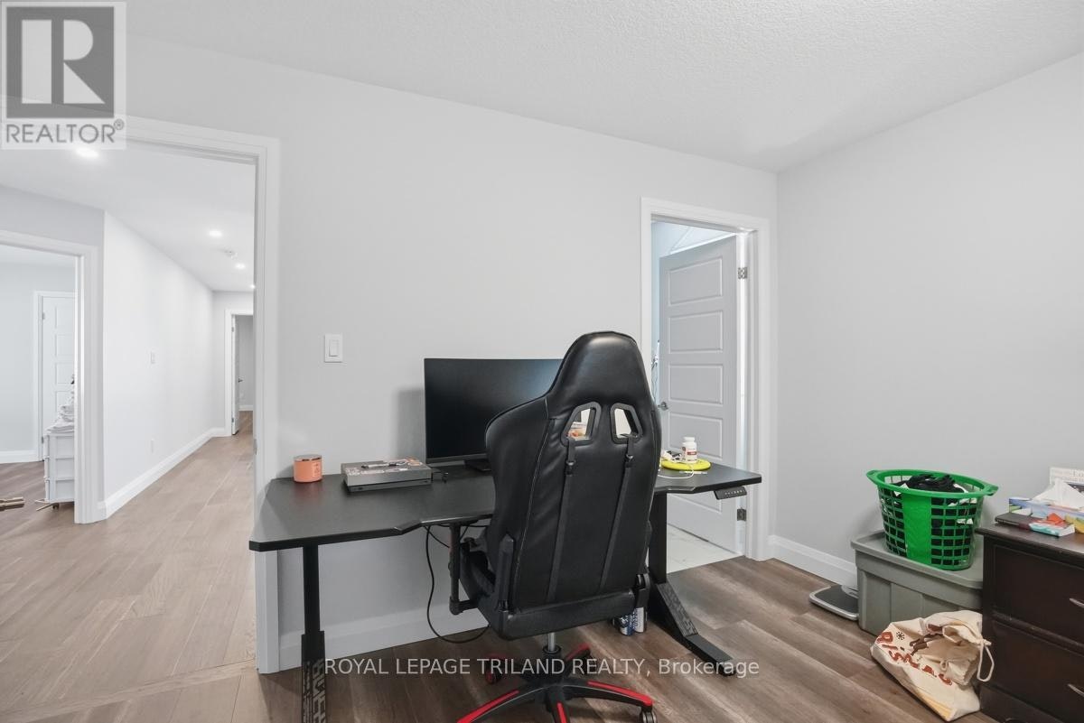 3601 Lynds Street, London, ON, N6L 0G6 - 28