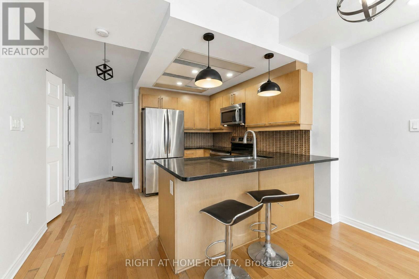 1009-134 York Street, Ottawa, ON, K1N 1K8 - 4