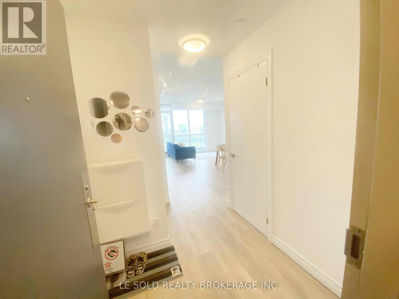 904-38 Forest Manor Road, Toronto, ON, M2J 0H4 - 2