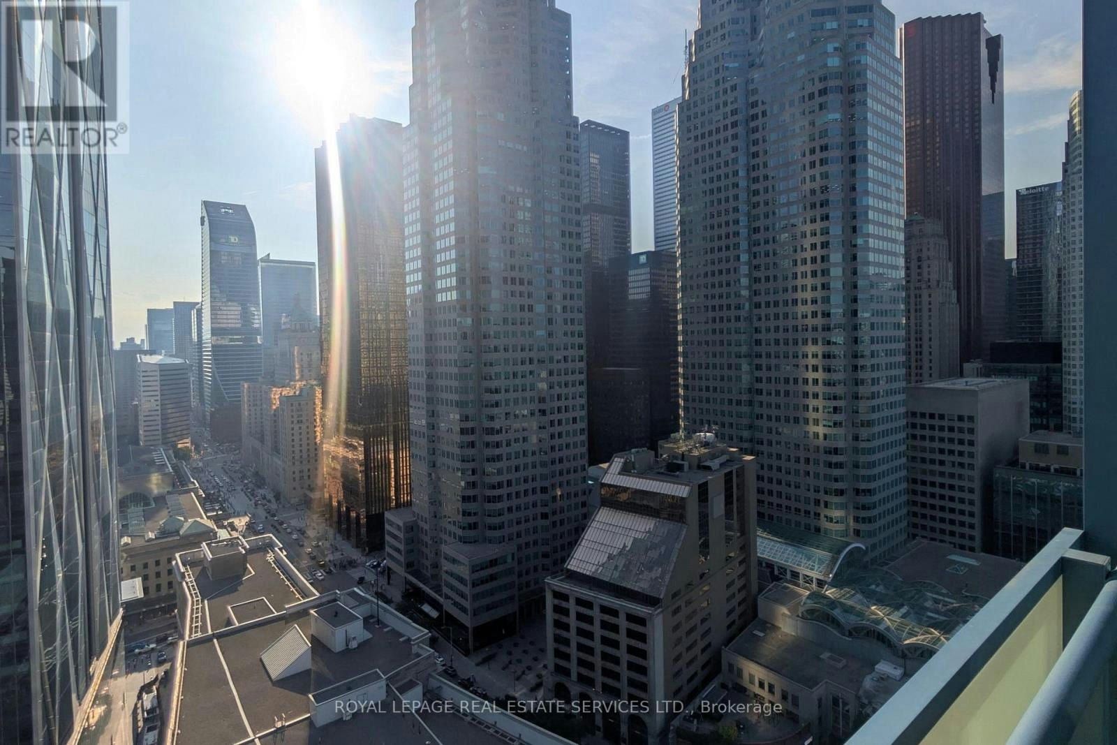 2802-8 The Esplanade, Toronto, ON, M5E 0A6 - 15