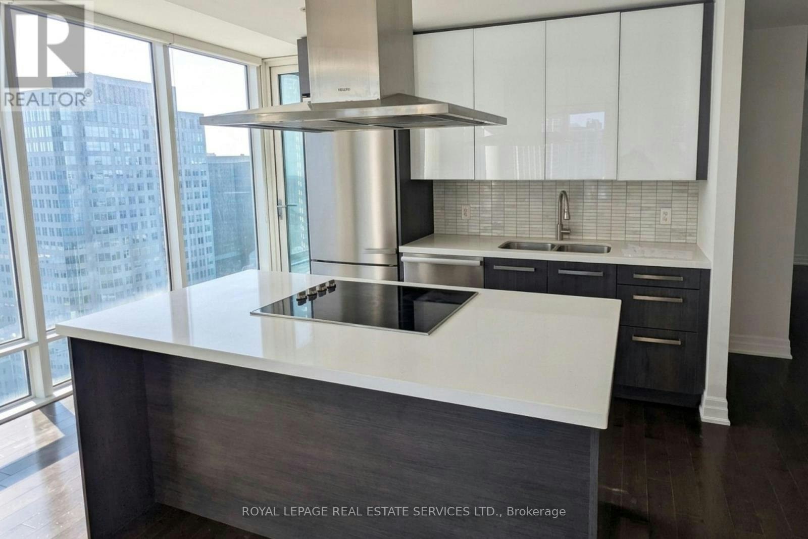 2802-8 The Esplanade, Toronto, ON, M5E 0A6 - 2