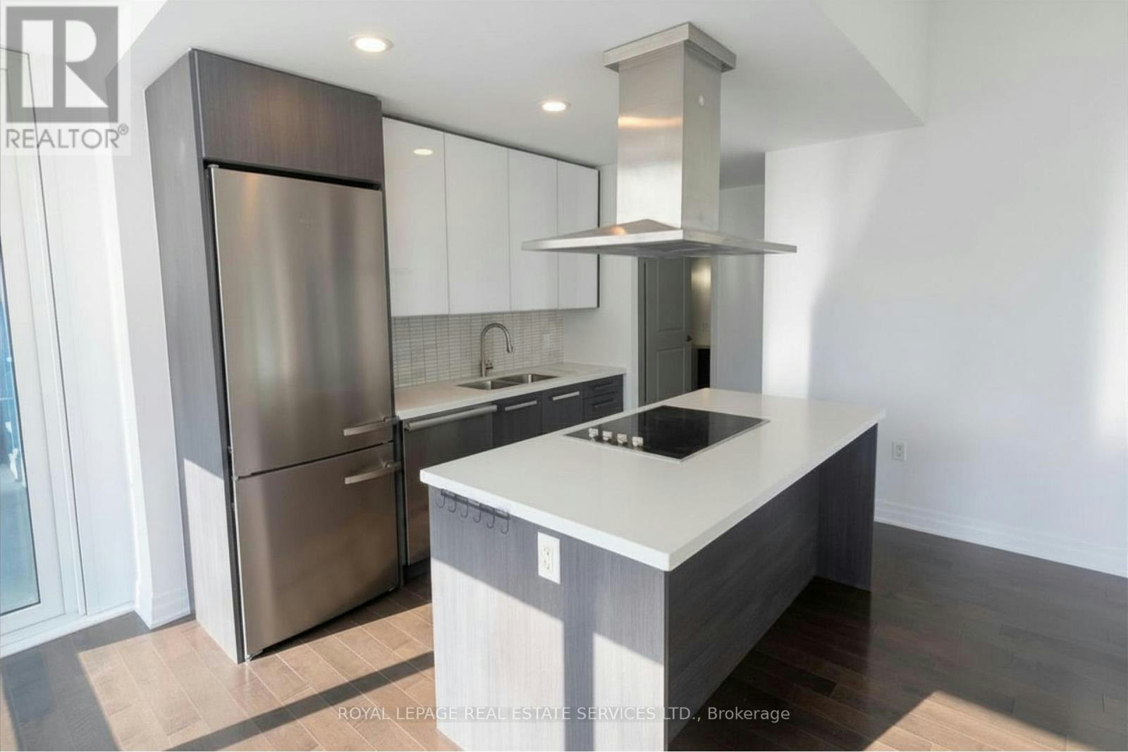 2802-8 The Esplanade, Toronto, ON, M5E 0A6 - 3